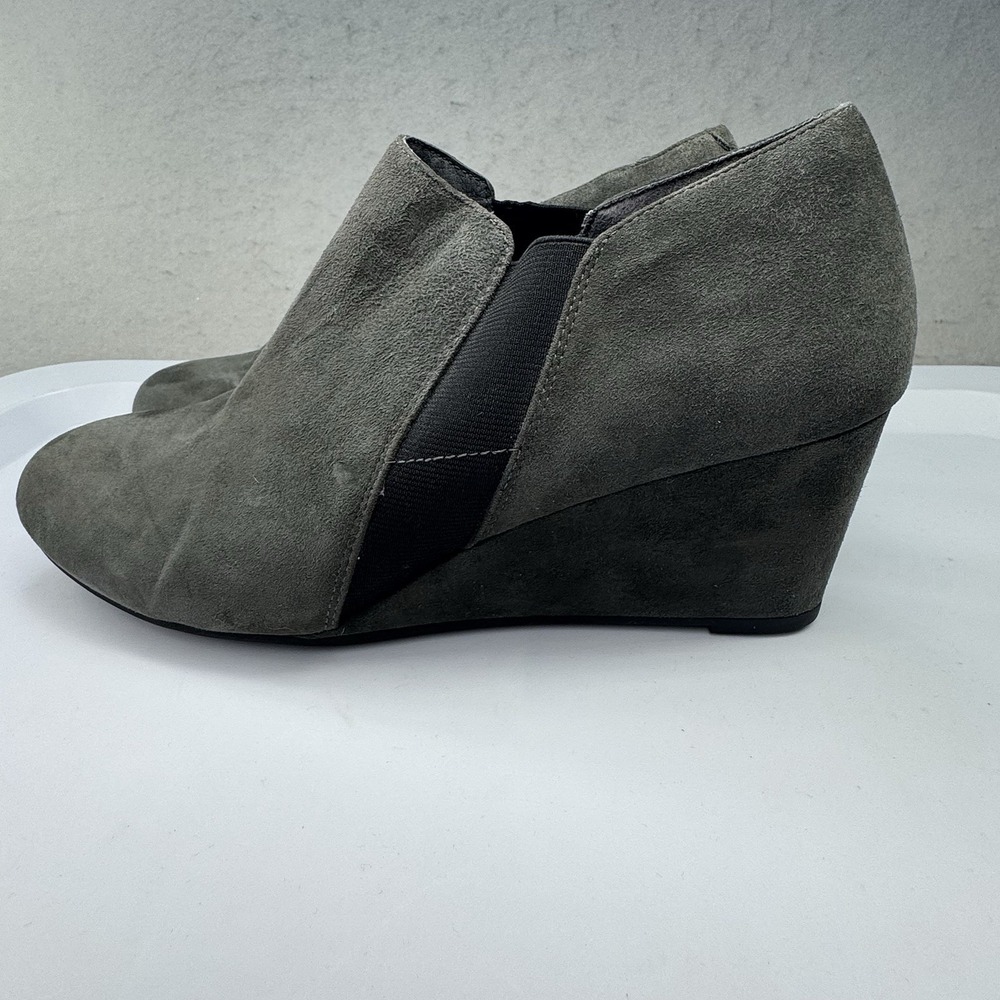 VIONIC Women's Size 9 Stanton Gray Suede Comfort Wedge Ankle Boots Booties - Picture 11 of 11